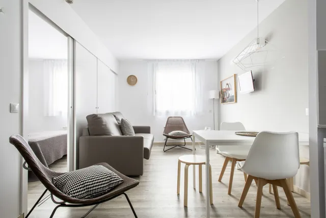 Manuel Agud Querol egoitza