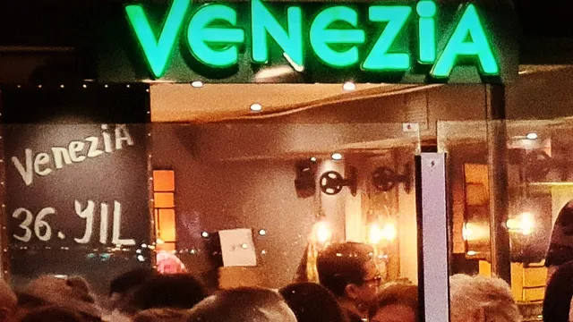 Venezia Cafe