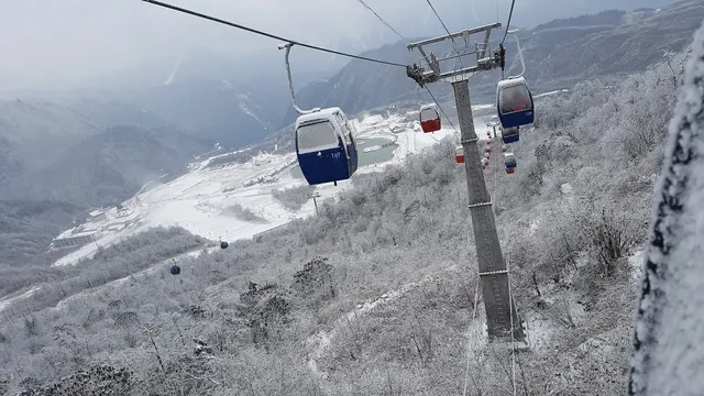 Xiling Snow Mountain Ski Resort Parking Lot