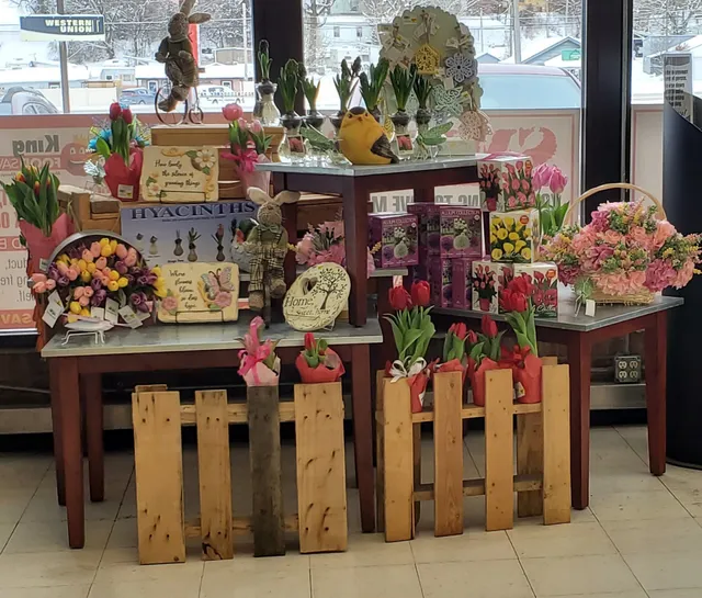 Lilly's Custom Floral of Neosho
