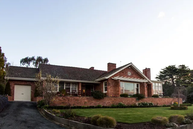 Trevallyn House B & B