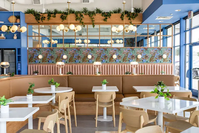 Water Oak Cafe & Bakery