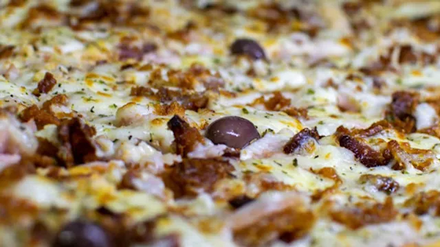 ELOA PIZZARIA DELIVERY PIZZA QUADRADA