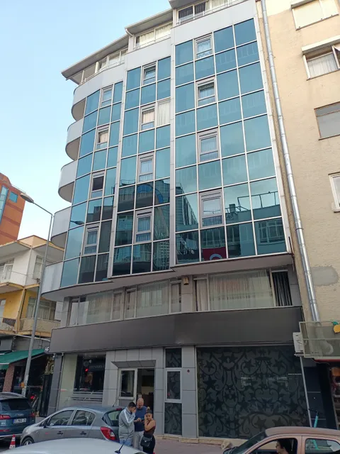 Hadrian's Tower Apart Otel