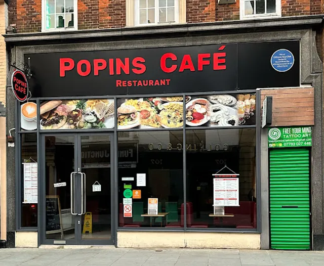 Popins Café