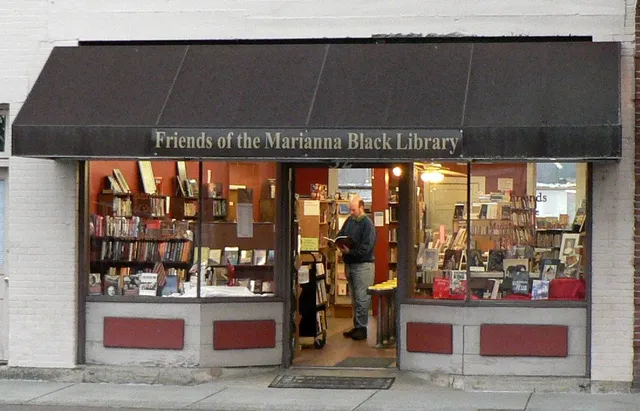 Friends of the Marianna Black Library Used Bookstore
