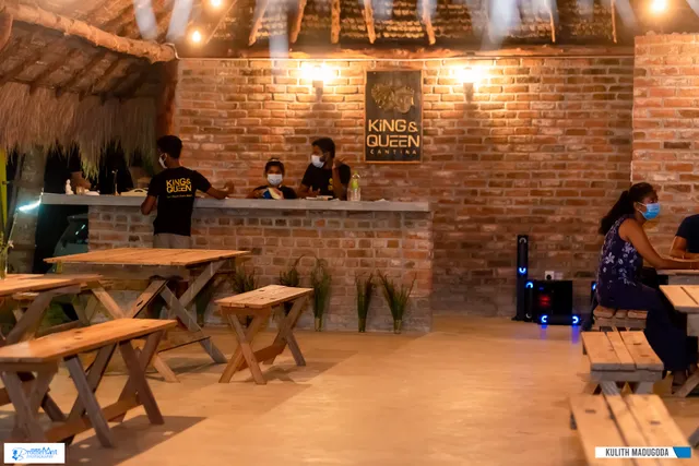 King and Queen Cantina