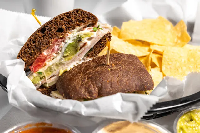 Cafe Lola - Rue Louis