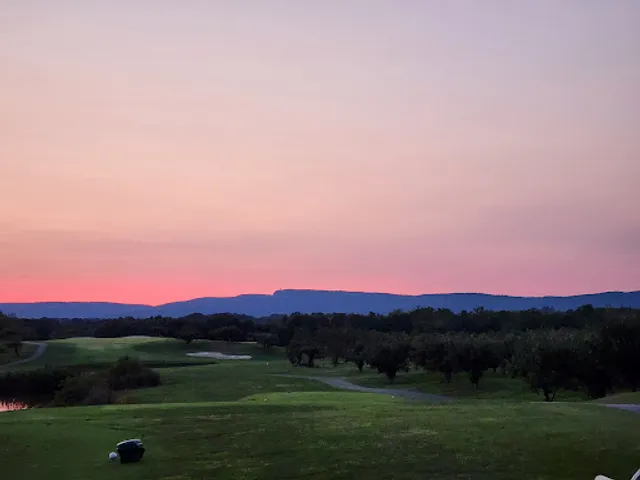 Restaurant At Apple Greens