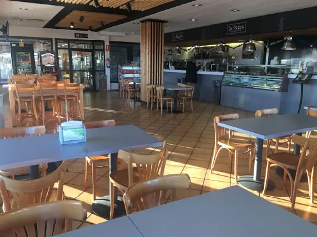 La Pausa, Restaurante