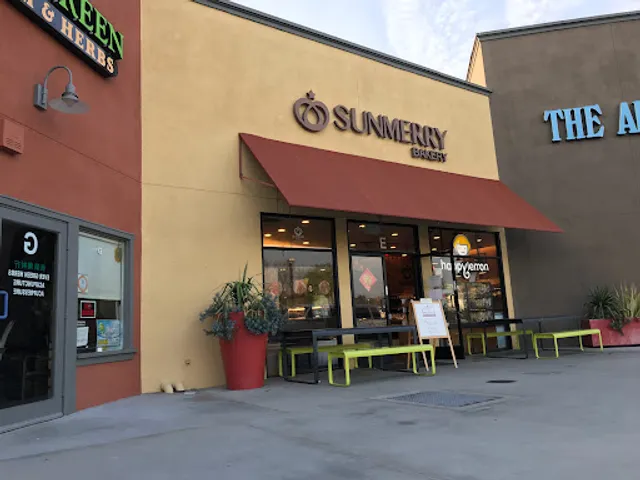 Sunmerry Bakery