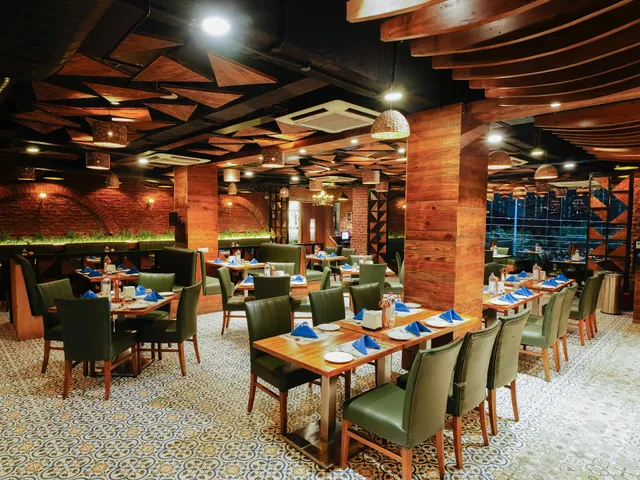 Balloch - Fine Dining Restaurant & Banquet.