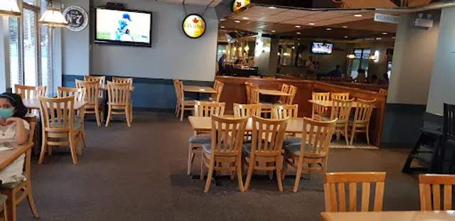 Hillside Restaurant & Pizza