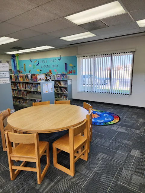 Parlier Branch Library