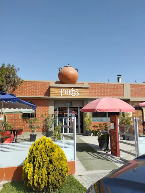 Pukos Del fogón a la mesa