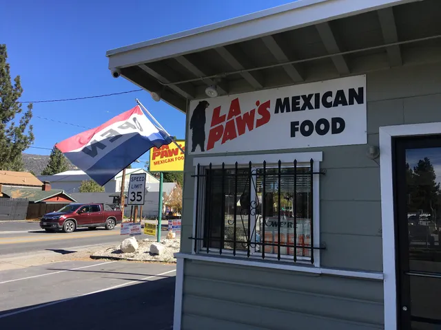 La Paws Restaurant