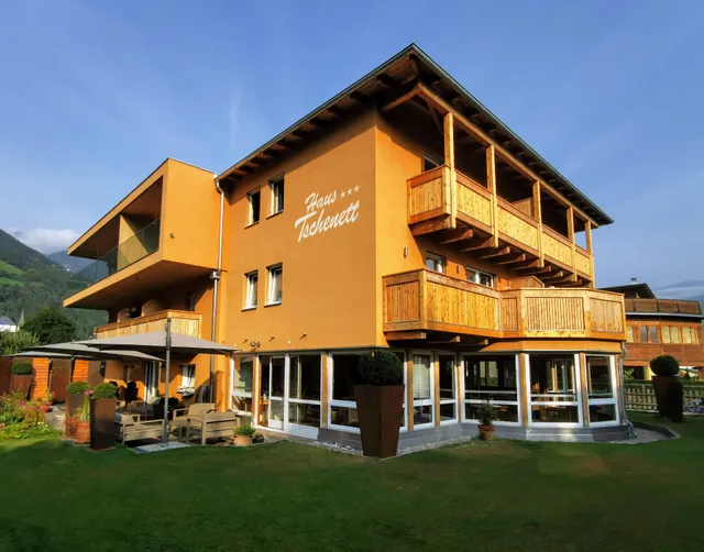 Haus Tschenett