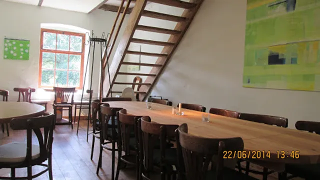 Biohof Ihlow: essen & übernachten