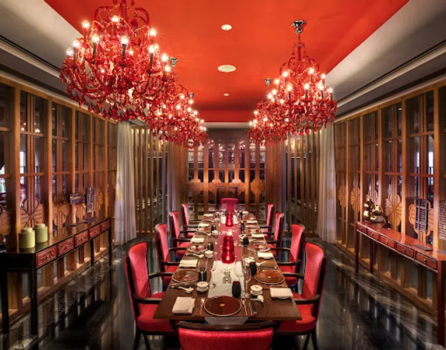 Yi Jing - ITC Kohenur