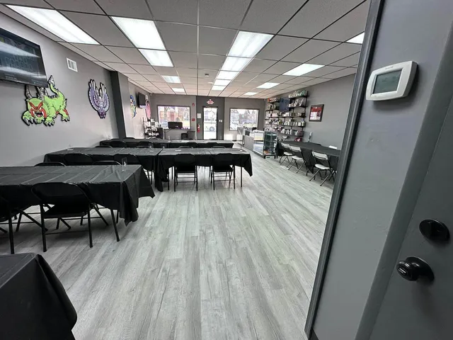 IHC Cards & Collectibles