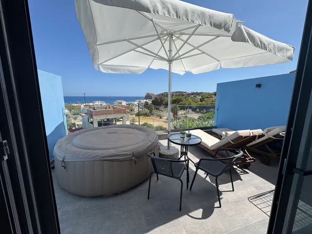 Royal Luxury Studios