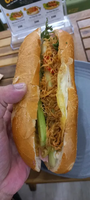 Bánh Mì Hiếu Khách - Cơm Gà - Hot Dog