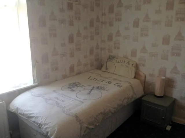 Liverpool Airport Rooms