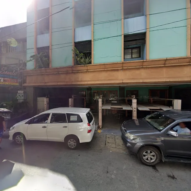 Kabayan Hotel Monumento