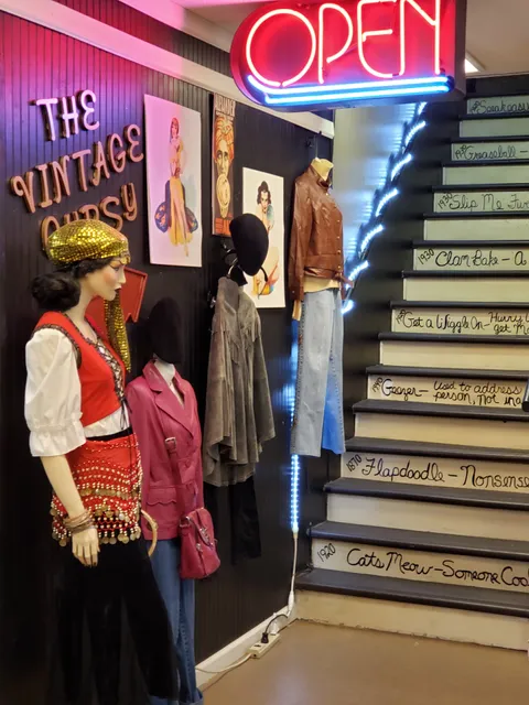 The Vintage Gypsy Indy