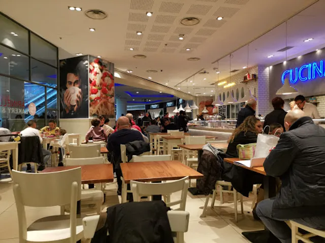 Farinella Bakery & Coffee