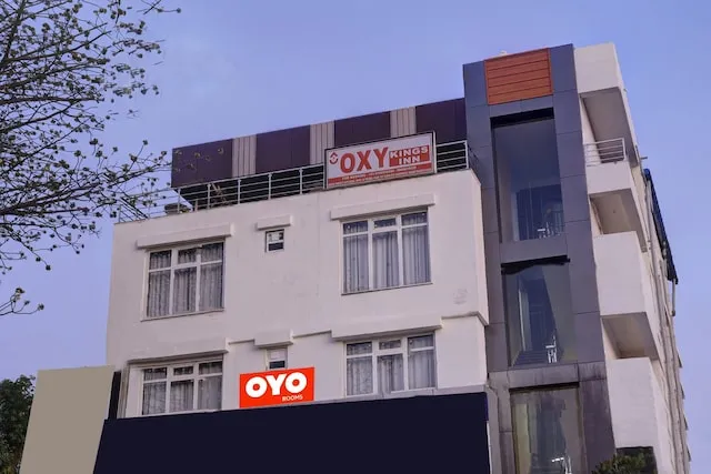 Super OYO Oxy Kings Inn