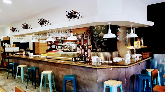 La Gola (Comer y Beber)