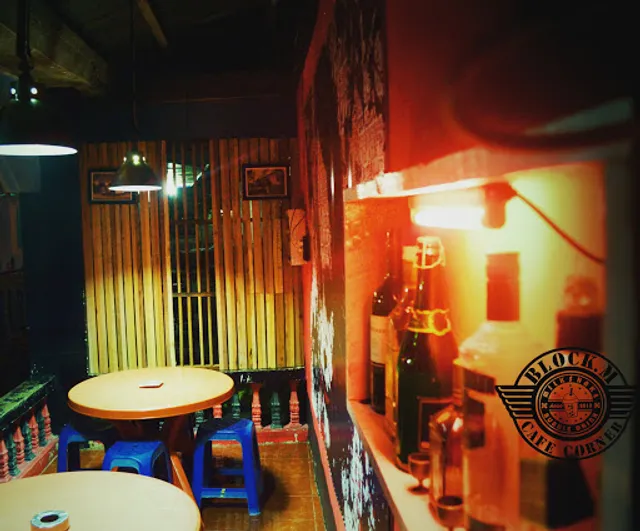 block m cafe corner