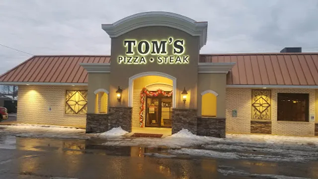 Tom's Pizza And Steak House