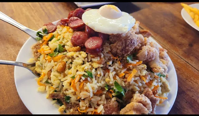 Contato Social Restaurante & Bar - Comida Mineira, Caldos, Drinks e Petiscos