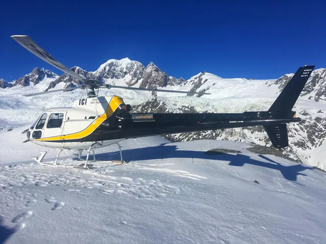 HELISERVICES NZ Fox & Franz