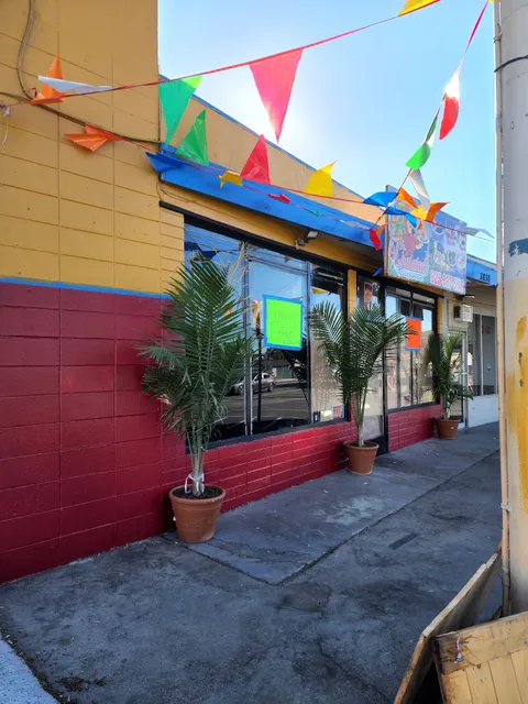 El Chalateco Restaurant