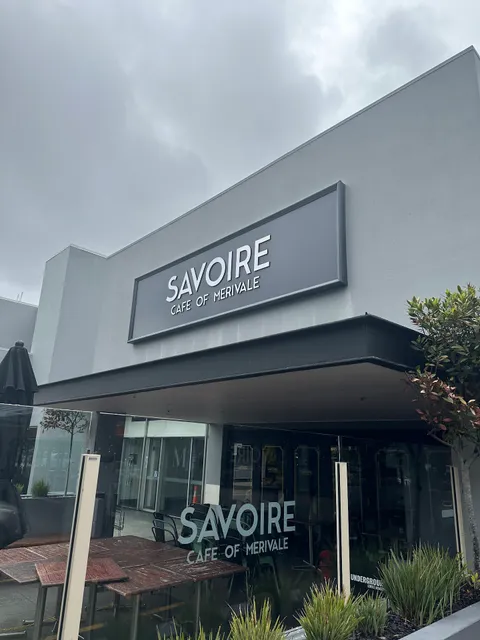 Savoire Cafe & Wine Bar