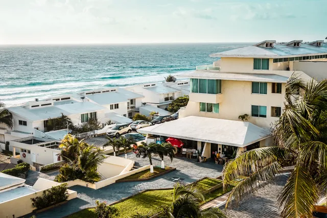 Brisas Condos by LivIN Cancun