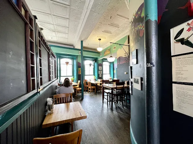 Superfresh! Organic Cafe