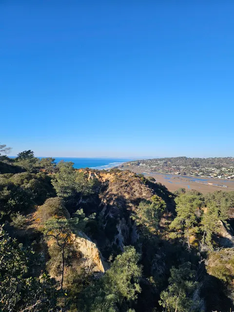 Torrey Pines Reserve Lodge and Visitor Center