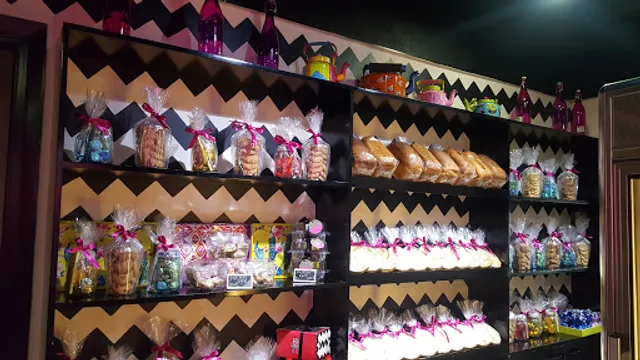 Divine Chocolate Factory