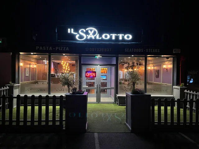 IL SALOTTO