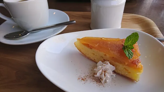 Legame Cafe & Restaurant Bar