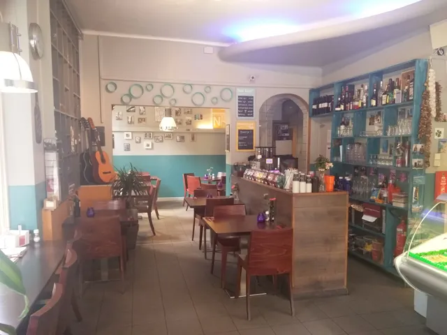 Chris's Snacks and Lunch