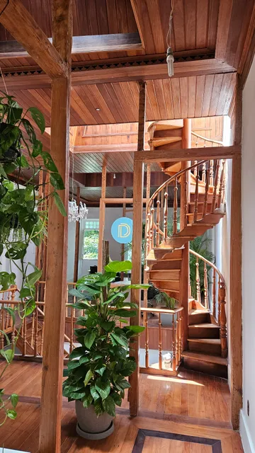 Draper Startup House by Lawi