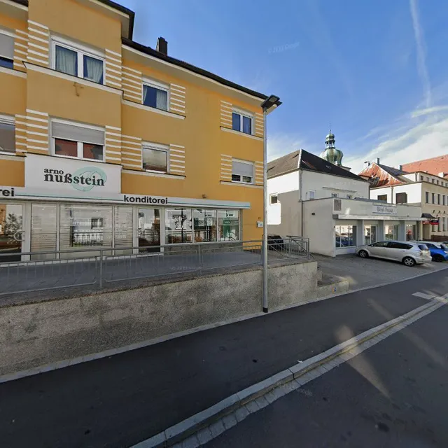 Nußstein Back-KG, Arno