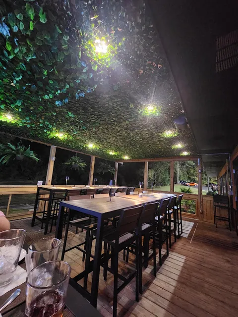 Briquettes Steakhouse