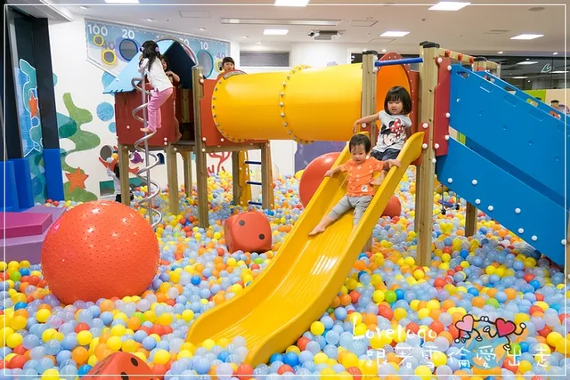 ボーネルンドあそびのせかいグランフロント大阪店(あそび場キドキド)