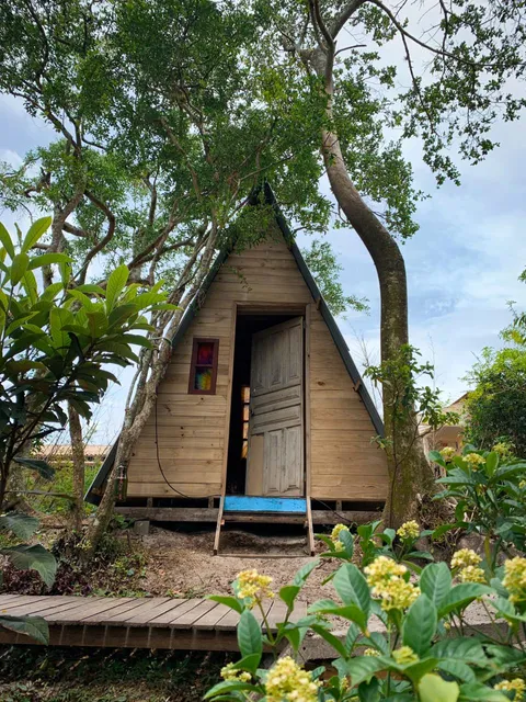Guarda Garden Cabanas e Área de Acampamento